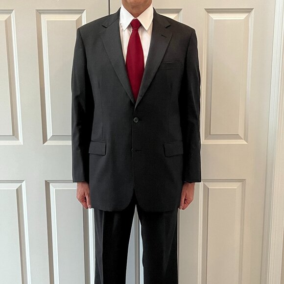Brooks Brothers 100& Wool Grey Madison 1818 2-button suit.